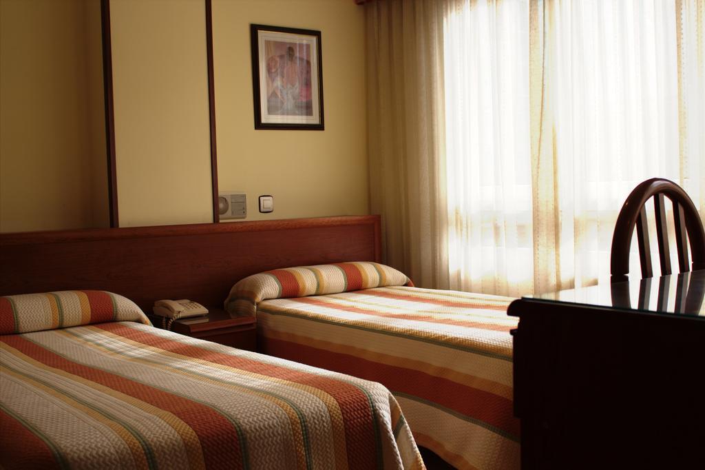 Hotel San Glorio Santander Kamer foto